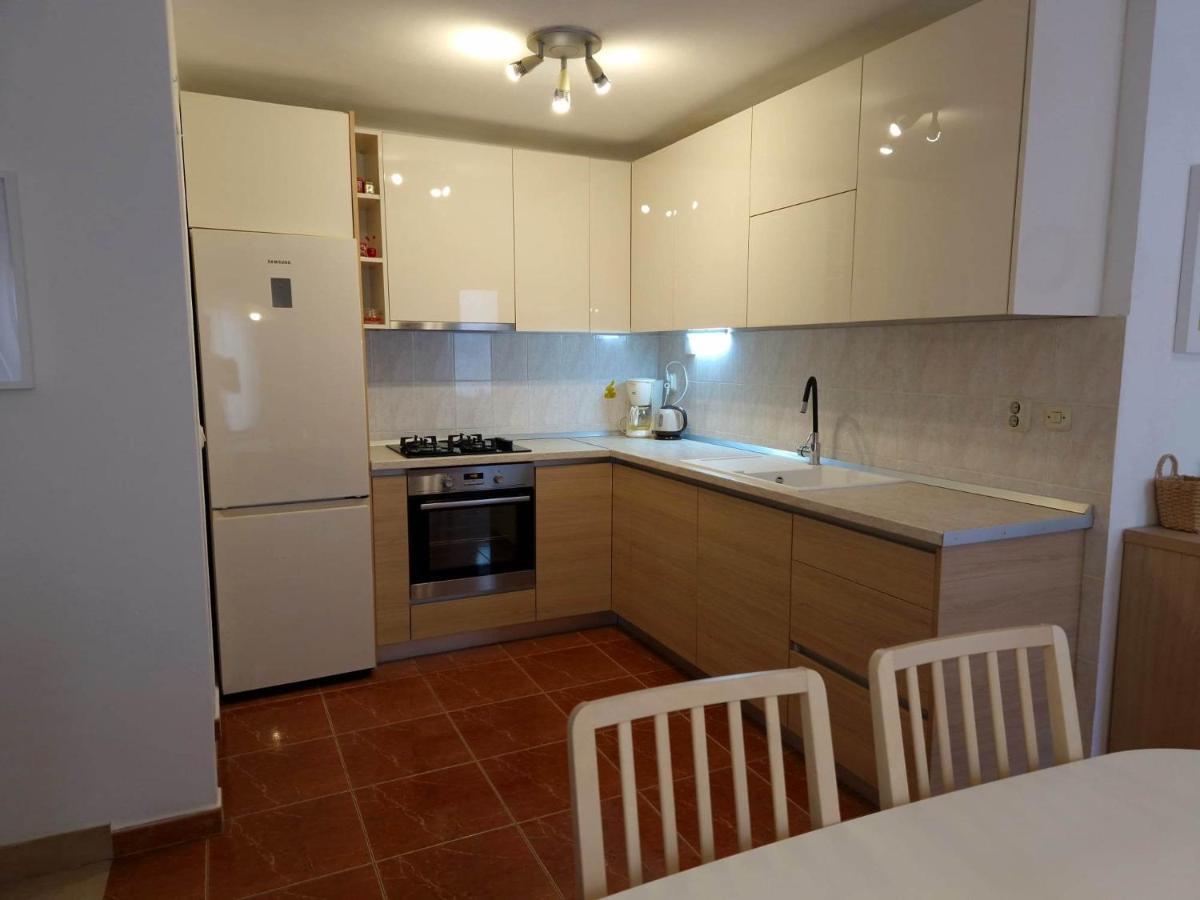 Apartments Barbaresko Лумбарда Экстерьер фото