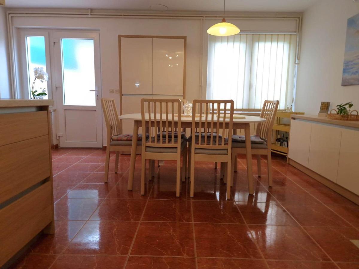 Apartments Barbaresko Лумбарда Экстерьер фото