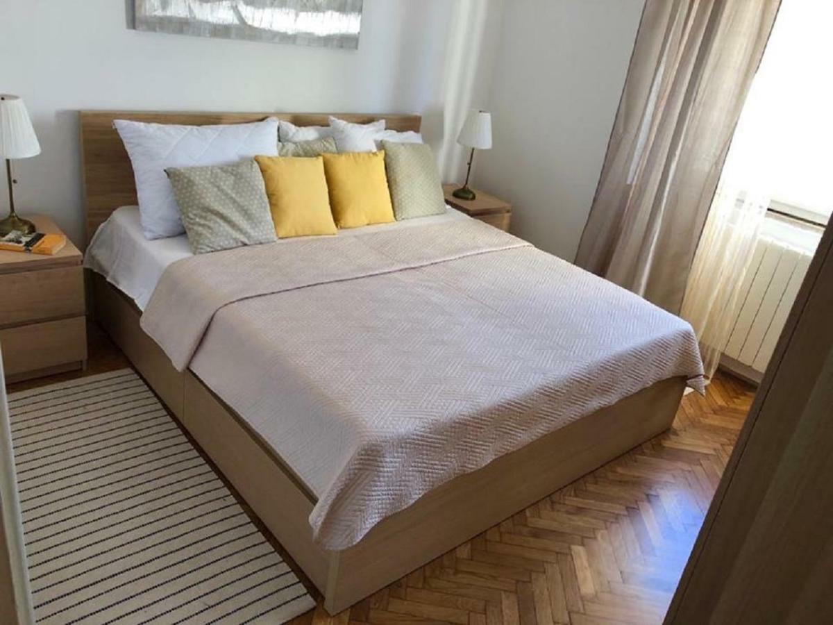 Apartments Barbaresko Лумбарда Экстерьер фото